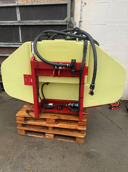 Hardi fronttank 750 liter 2 of 5
