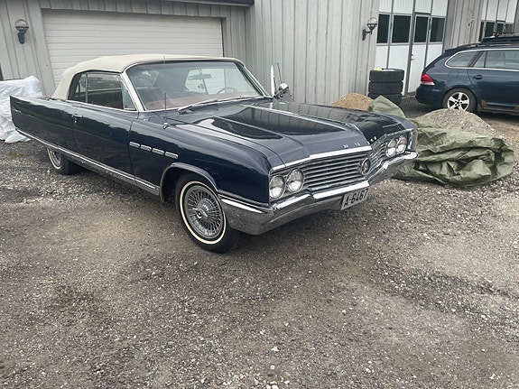 Buick Electra 225 3 of 5