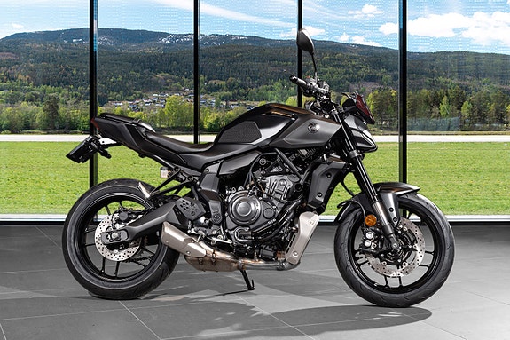 Yamaha MT-07 Tech Black 4 of 5