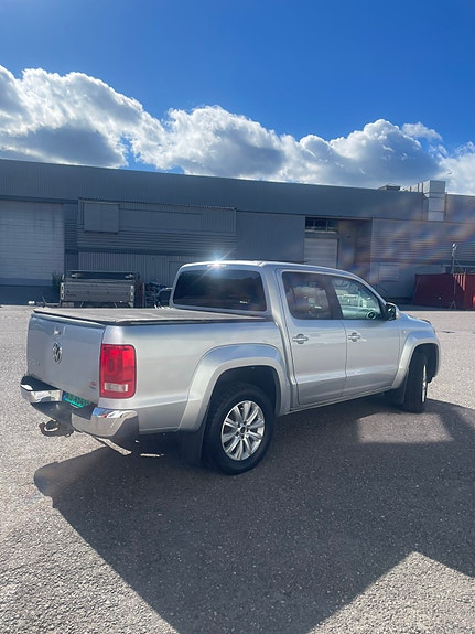 Volkswagen Amarok 2 of 5