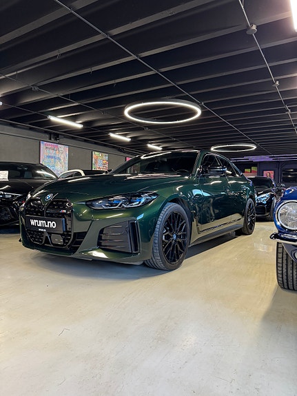 BMW i4 4 of 5