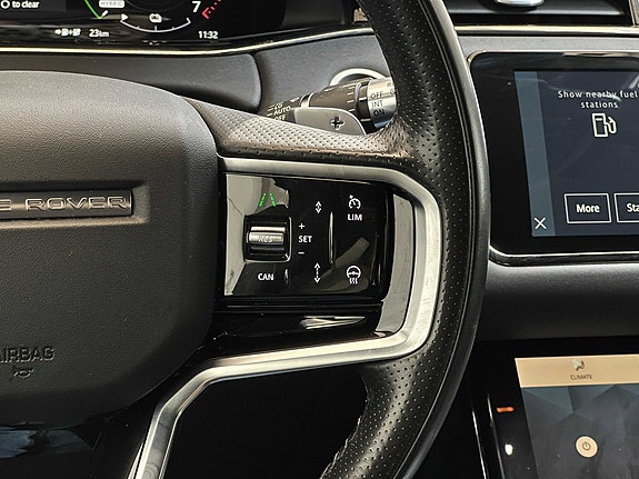 Land Rover Range Rover Evoque 23 of 30