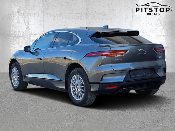 Jaguar I-PACE 4 of 5