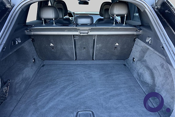 Mercedes-Benz EQE SUV 5 of 5