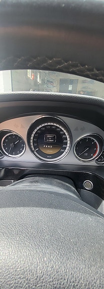 Mercedes-Benz E200 14 of 15