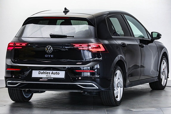 Volkswagen Golf 4 of 5