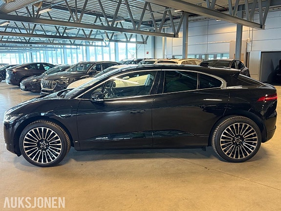 Jaguar I-PACE 4 of 5