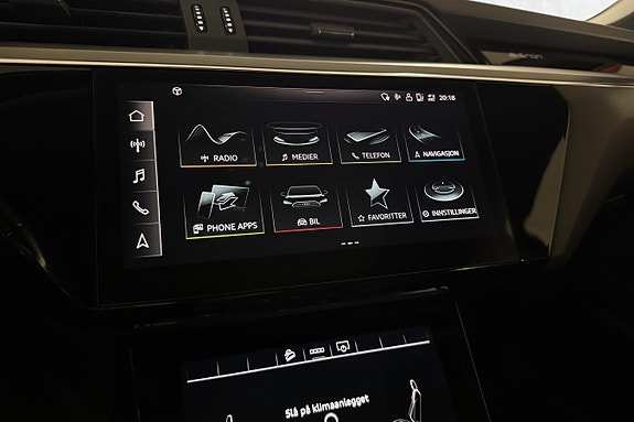 Audi e-tron Sportback 16 of 29