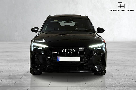 Audi e-tron Sportback 5 of 5