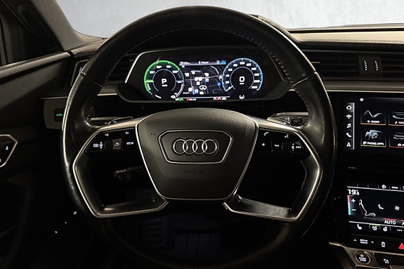 Audi e-tron Sportback 27 of 29