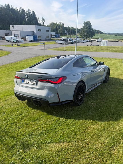 BMW M4 5 of 5