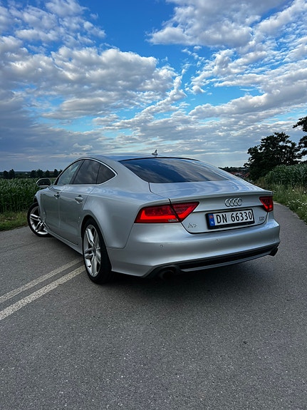 Audi A7 2 of 5