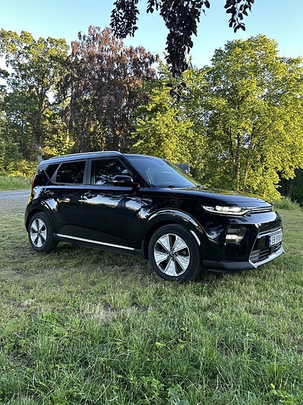 Kia e-Soul 3 of 5