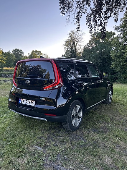 Kia e-Soul 4 of 5