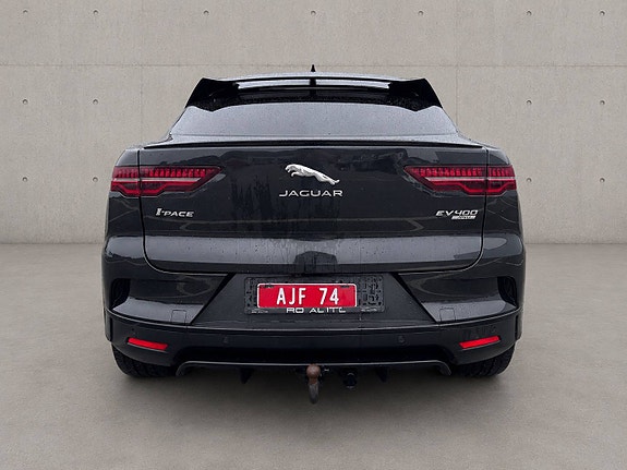 Jaguar I-PACE 5 of 5