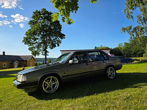 Volvo 960 3 of 5