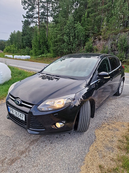 Ford Focus 2 of 5
