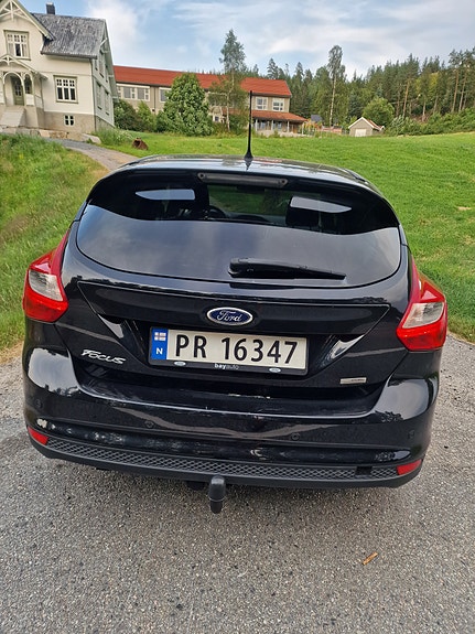 Ford Focus 5 of 5