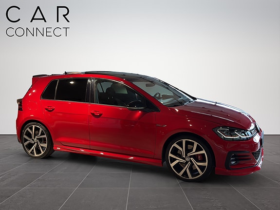 Volkswagen Golf VII 7 of 30