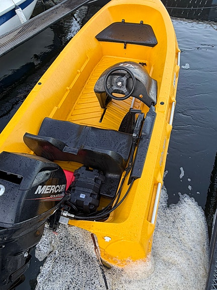 River 350XR med Mercury 10 elstart 5 of 5