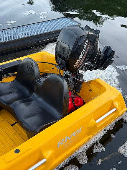 River 350XR med Mercury 10 elstart 3 of 5