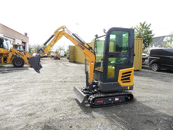 Sino LT 1018 Kubota motor 3 of 5