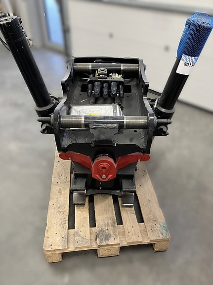 Rototilt R6 QC70 4 of 5