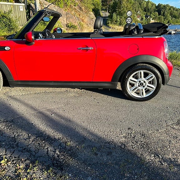 MINI Cooper 5 of 5