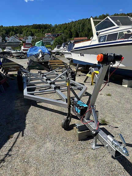 Selges Windy24.Års modell1984.Selges med 2 stk Mercruiser3L,mer info 40582961 10 of 30