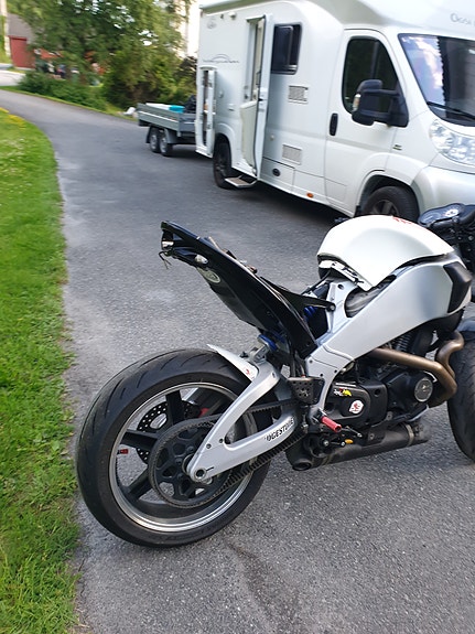 Buell XB9S Lightning (12s) 3 of 5