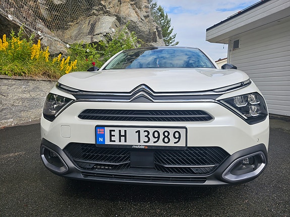Citroen E-C4 X 3 of 5