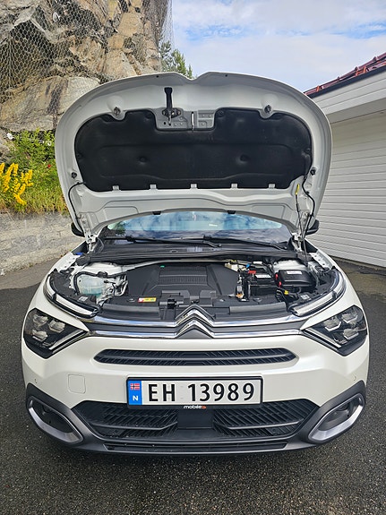 Citroen E-C4 X 5 of 5