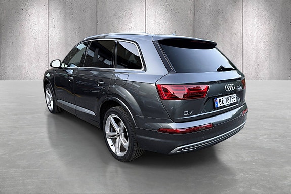 Audi Q7 5 of 5