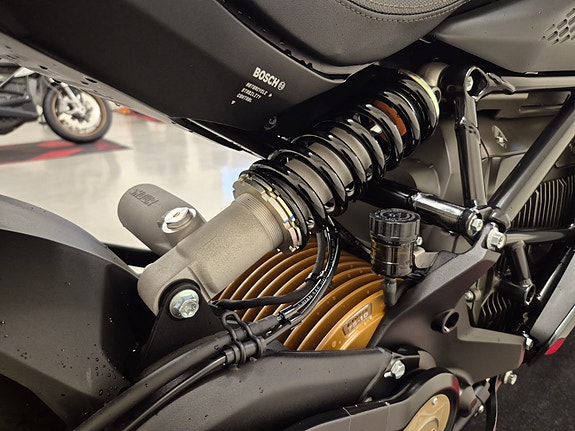 Zero SR/S 17.3 kWh/Premium/Cruise/Varmeholker/Revers/190Nm 27 of 30