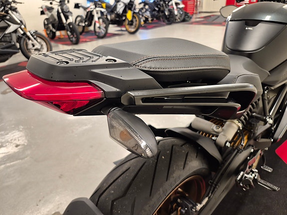 Zero SR/S 17.3 kWh/Premium/Cruise/Varmeholker/Revers/190Nm 23 of 30
