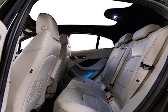 Jaguar I-PACE 5 of 5