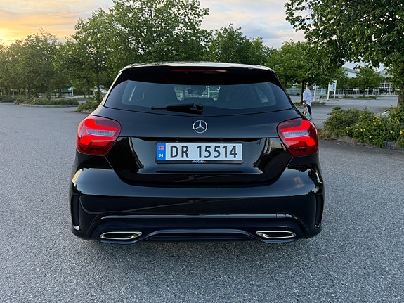 Mercedes-Benz A180 5 of 5