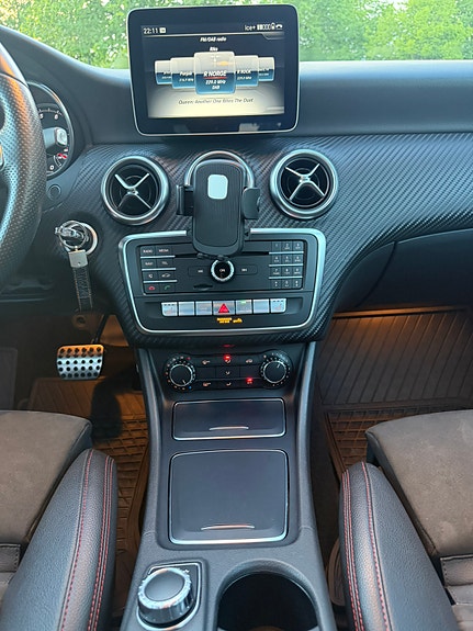 Mercedes-Benz A180 10 of 18