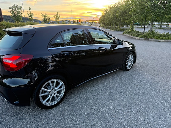 Mercedes-Benz A180 6 of 18