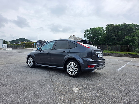 Ford Focus 6 of 23
