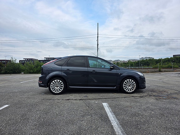 Ford Focus 11 of 23