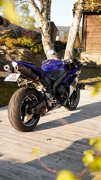Yamaha YZF-R1 15 of 17