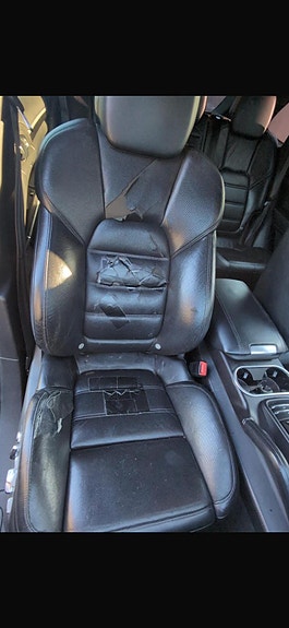 Porsche Cayenne 9 of 12