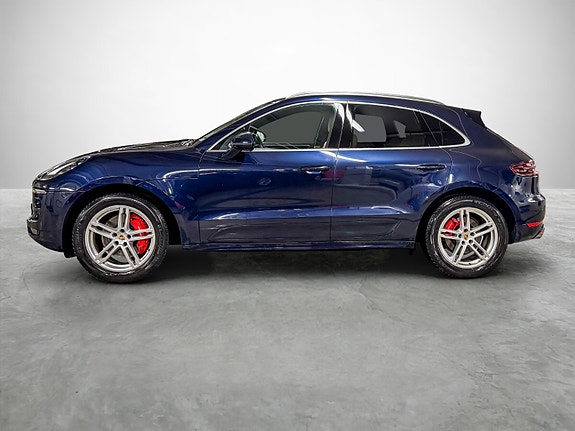 Porsche Macan 2 of 5