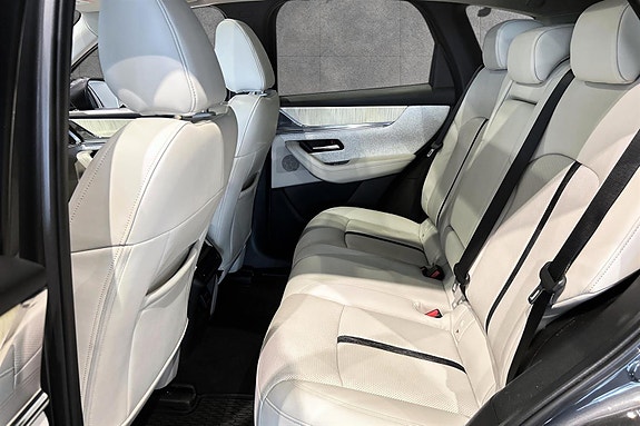 Mazda CX-60 10 of 15