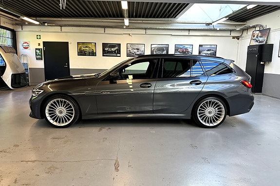 BMW 320d 2 of 30