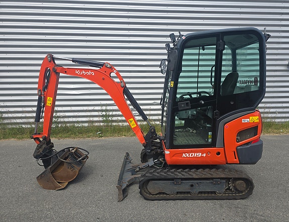 Kubota KX019-4 2 of 5