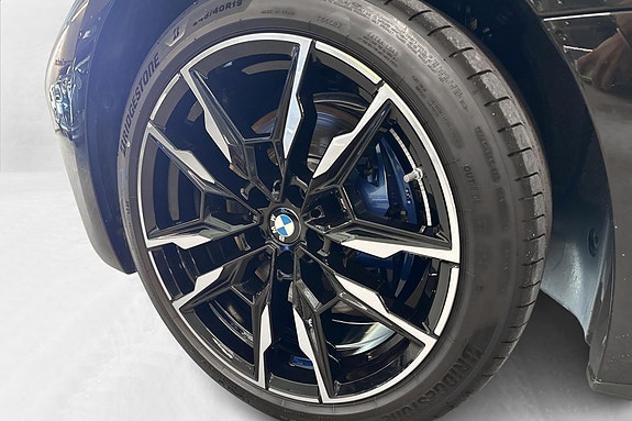 BMW i4 2 of 5