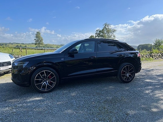 Audi Q8 5 of 5