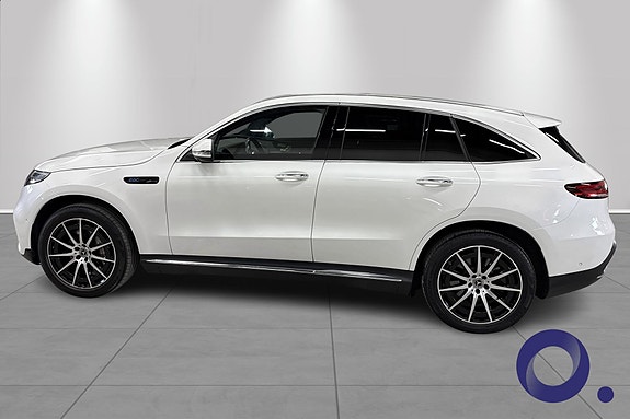 Mercedes-Benz EQC400 2 of 5